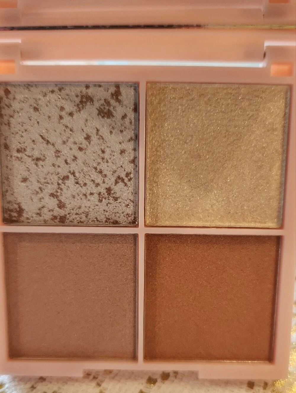 Kinder Glow Highlight Palette - Pink